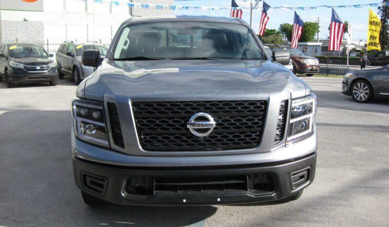 Nissan Titan - Thumbnail 3
