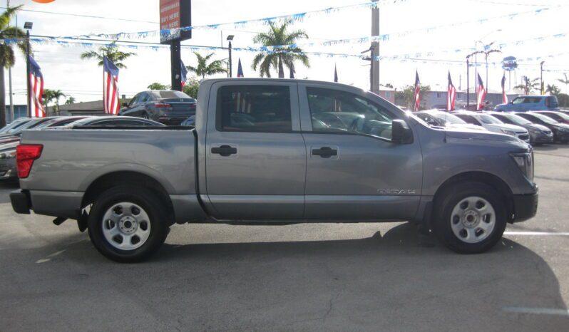 Nissan Titan - Thumbnail 5