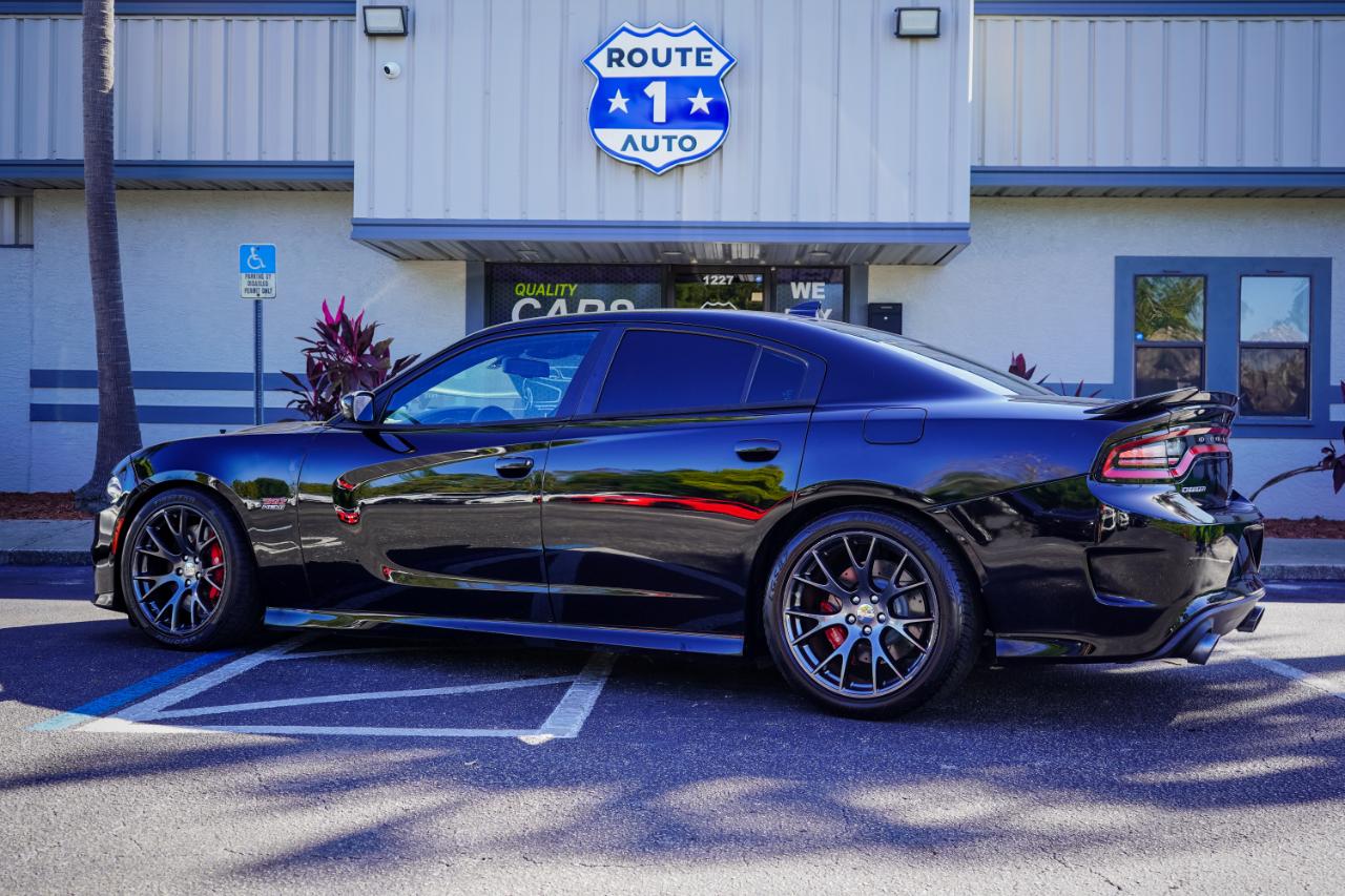 Dodge Charger - Thumbnail 4