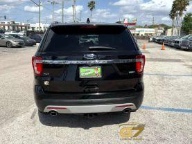 Ford Explorer - Thumbnail 4