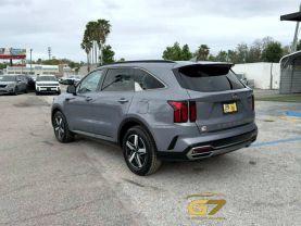 Kia Sorento - Thumbnail 9