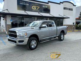 Ram 2500 Crew Cab - Thumbnail 2