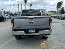 Ram 2500 Crew Cab - Thumbnail 4