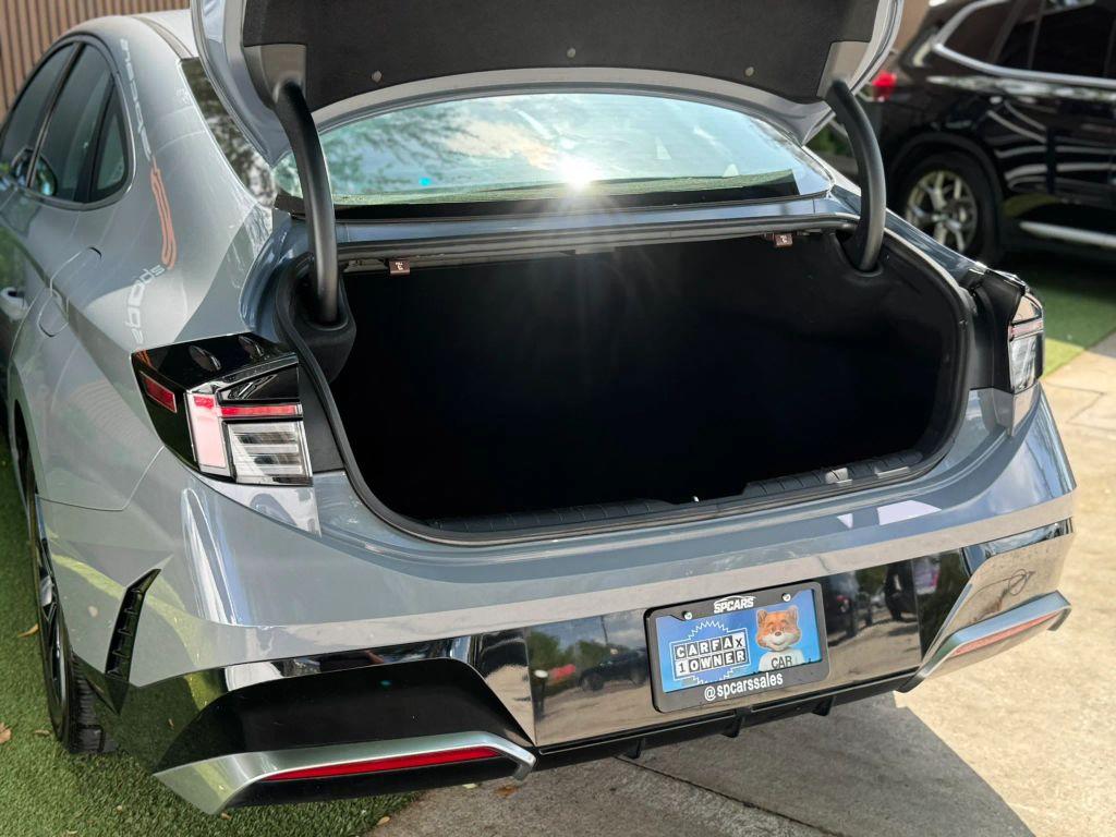 Hyundai Sonata - Thumbnail 8