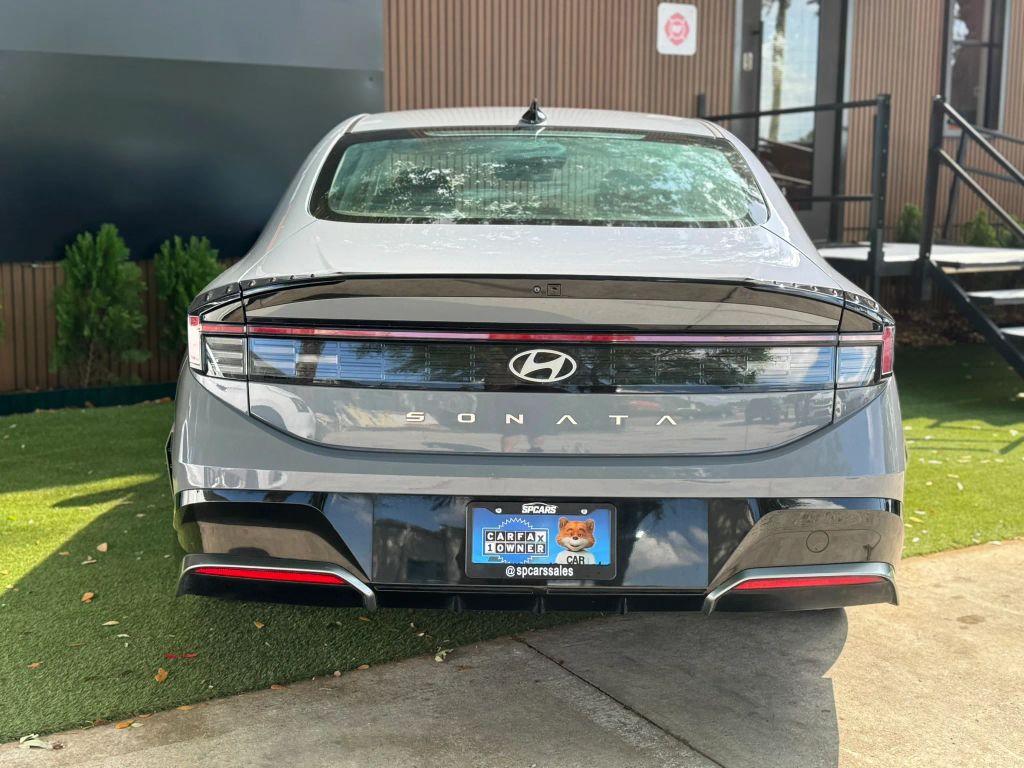 Hyundai Sonata - Thumbnail 7