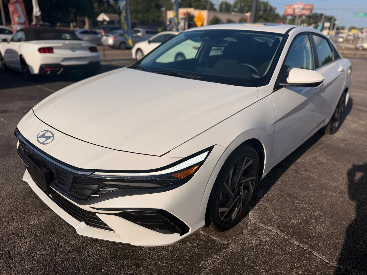 Hyundai Elantrasel Convenience - Thumbnail 2