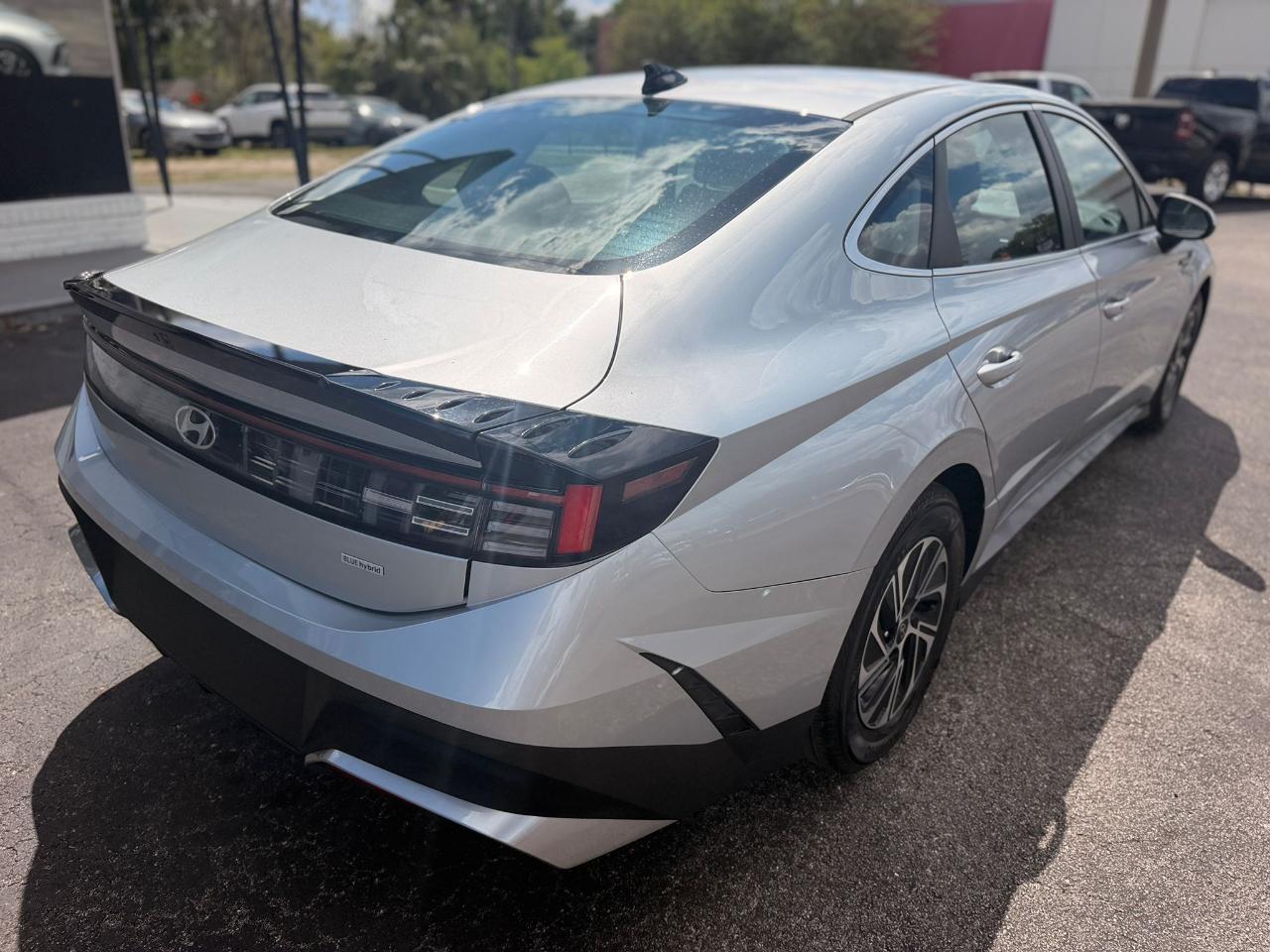 Hyundai Sonata Hybridblue - Thumbnail 8