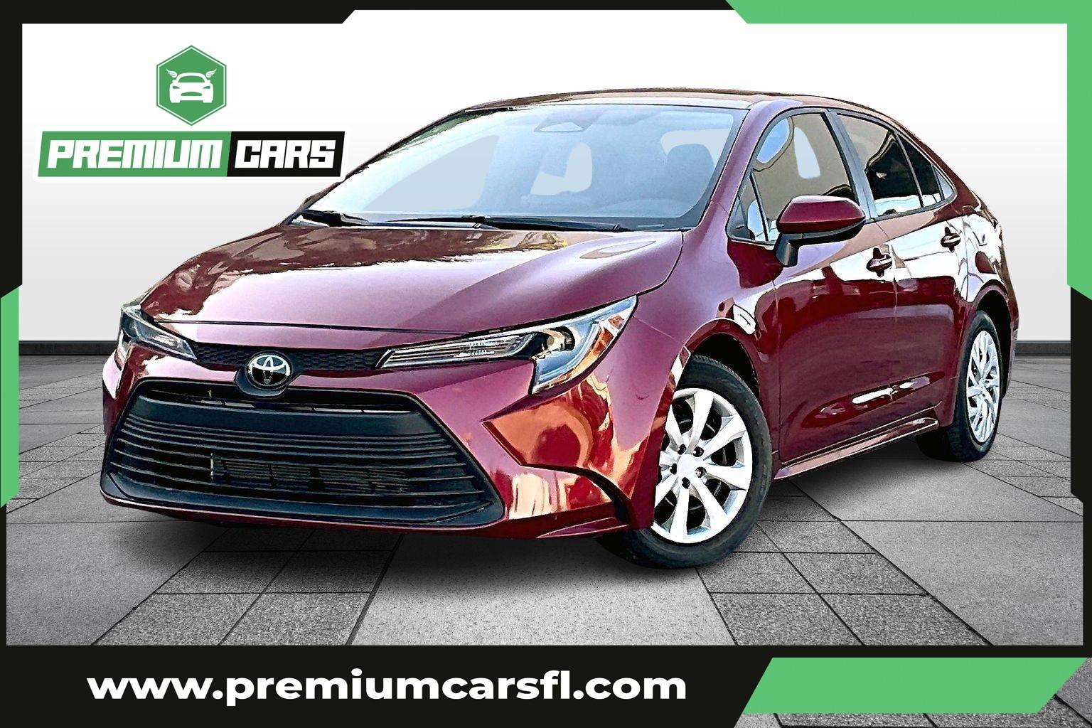 Toyota Corolla Le Sedan 4D - View 1