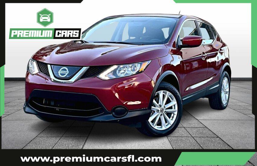 Nissan Rogue Sport S Sport Utility 4D - Thumbnail 2