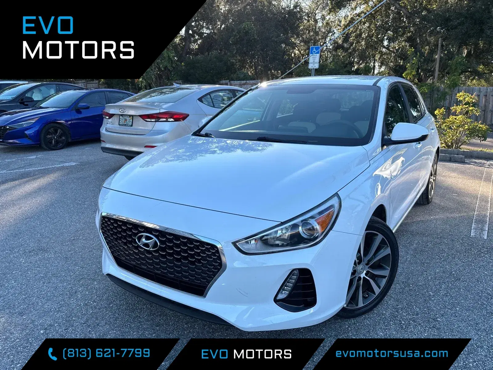 Hyundai Elantra Gt Hatchback - View 1