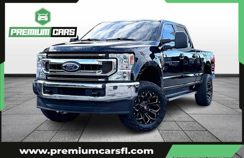 Ford F250 Super Duty Crew Cab Xl Pickup 4D 6 3/4 Ft - Thumbnail 2