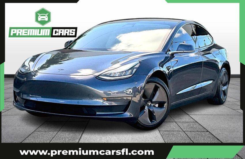 Tesla Model 3 Standard Range Sedan 4D - Thumbnail 2