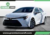 Toyota Corolla Le Sedan 4D - Thumbnail 3