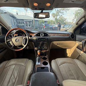 Buick Enclave Premium - View 1