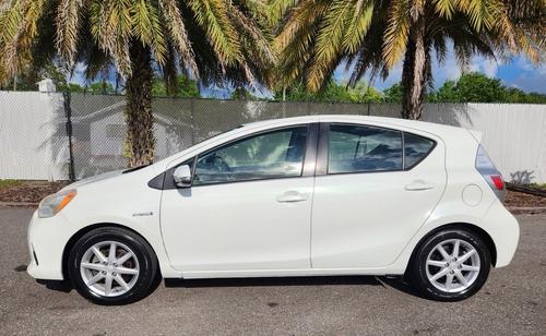 Toyota Prius C Three Hybrid Navigation Smartkey Camera New Abs! 112K Miles - Car For Sale - Tampa Hybrids I - Thumbnail 5