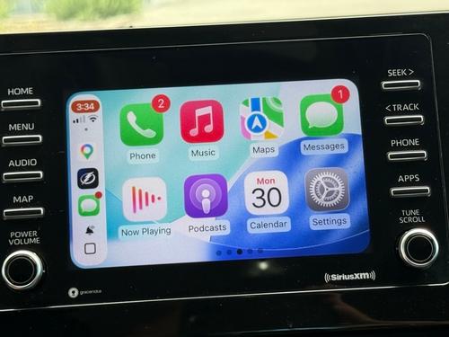Toyota Camry Hybrid Se Leather Carplay Camera 255K - Car For Sale - Tampa Hybrids Inc. - Thumbnail 15