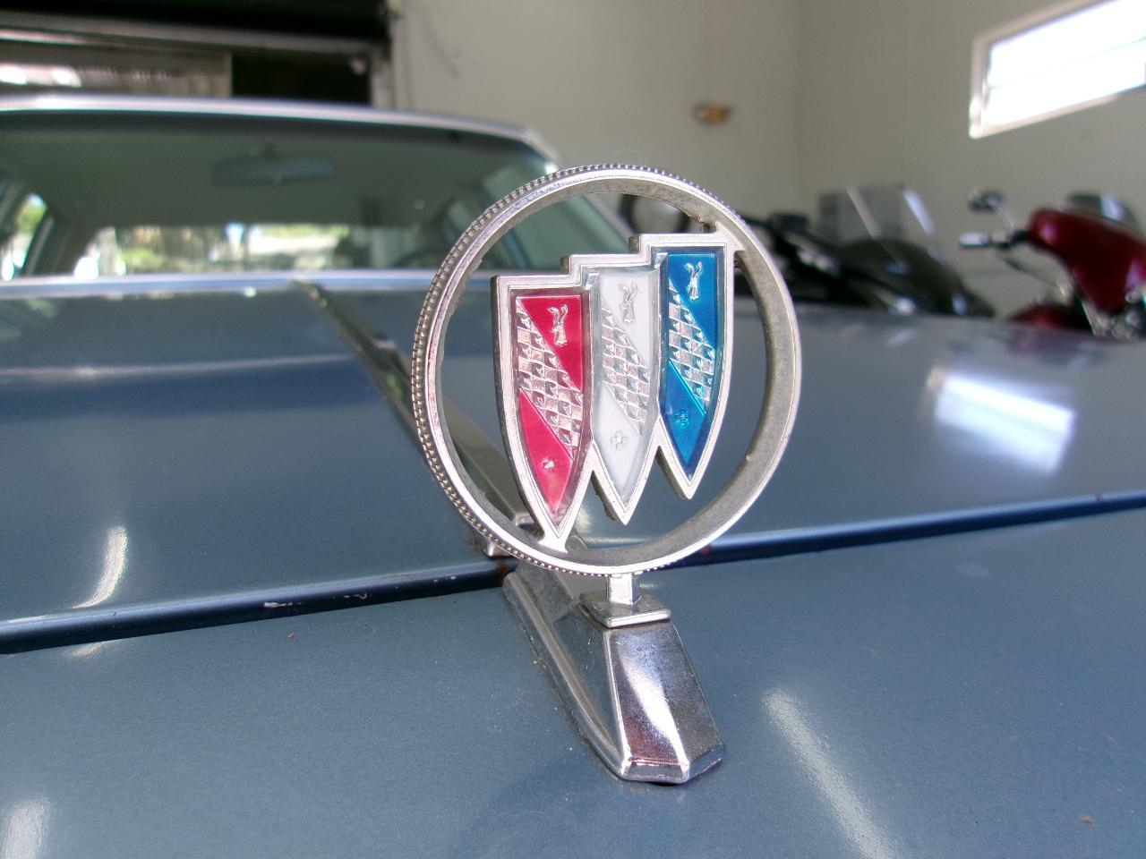 Buick Centurylimited Sedan - Thumbnail 15