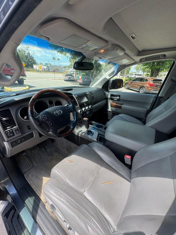 Toyota Sequoiaplantium 2Wd - Thumbnail 8