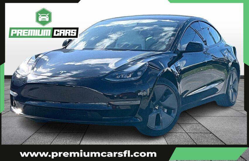 Tesla Model 3 Standard Range Plus Sedan 4D - Thumbnail 2