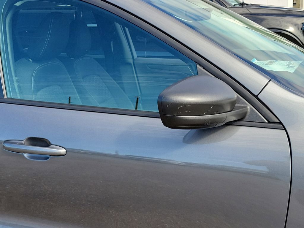 Ford Escape - Thumbnail 6