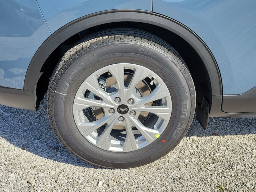 Ford Escape - Thumbnail 5