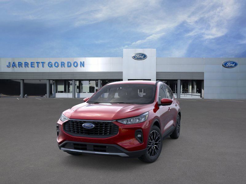 Ford Escape - Thumbnail 2