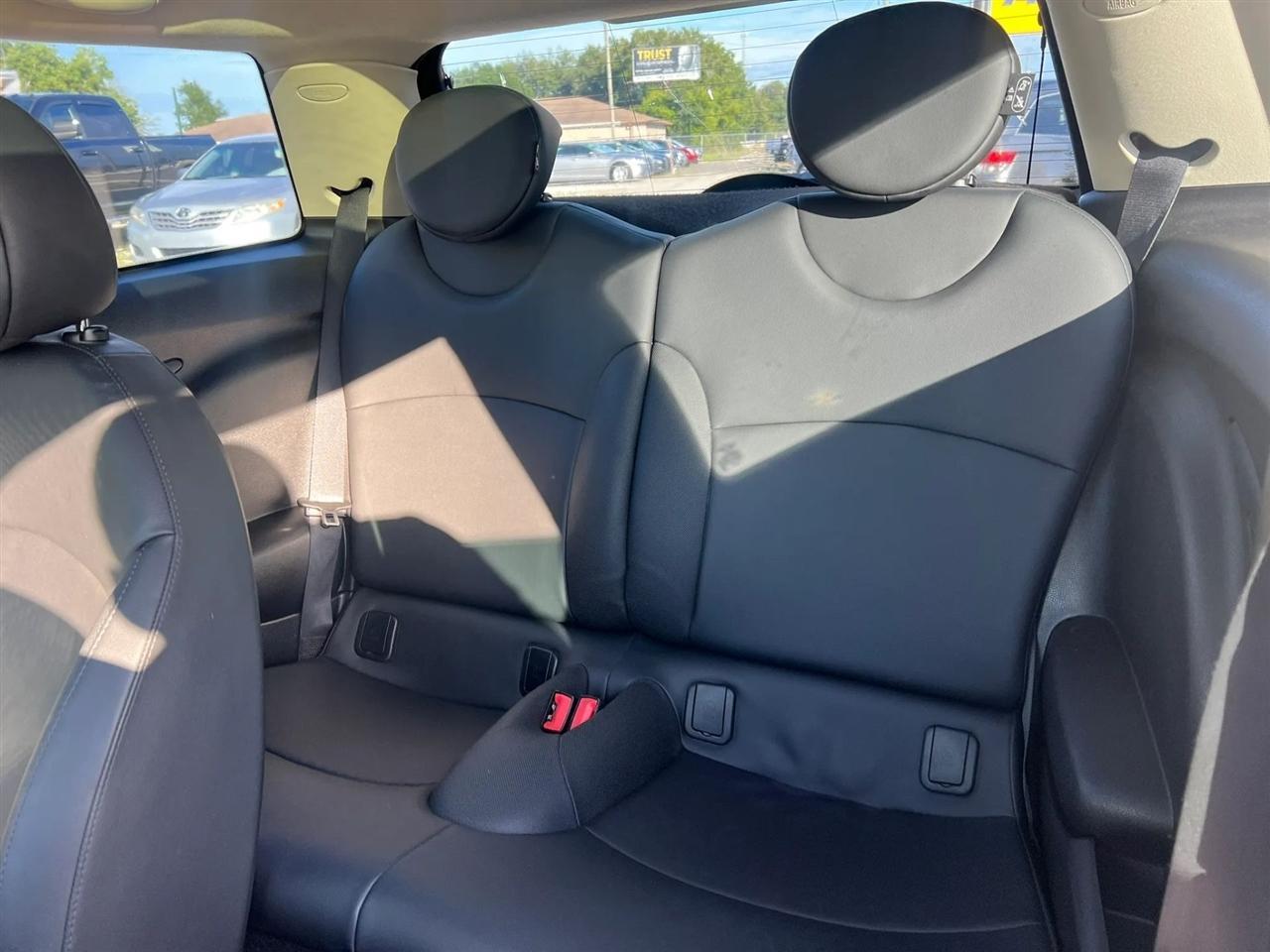 Mini Coopers - Thumbnail 11