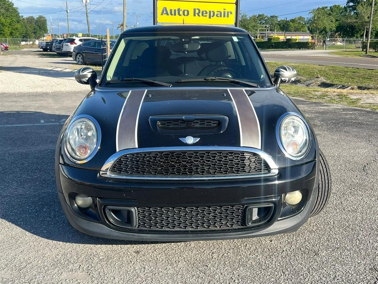 Mini Coopers - Thumbnail 8