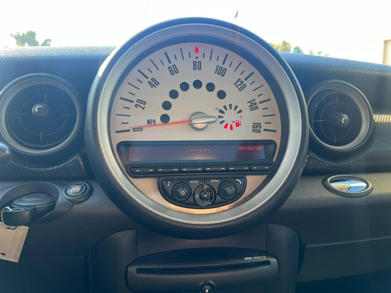 Mini Coopers - Thumbnail 19