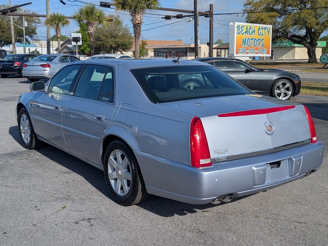 Cadillac Dts4Dr Sdn W/1Sc - Thumbnail 3