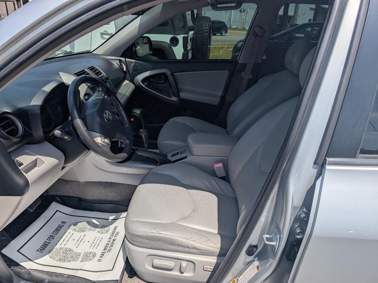 Toyota Rav4Fwd 4Dr 4-Cyl 4-Spd At Ltd (Natl) - Thumbnail 4