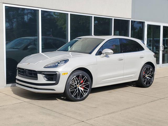 Porsche Macan - View 1