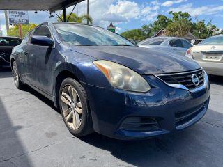 Nissan Altima - Thumbnail 2