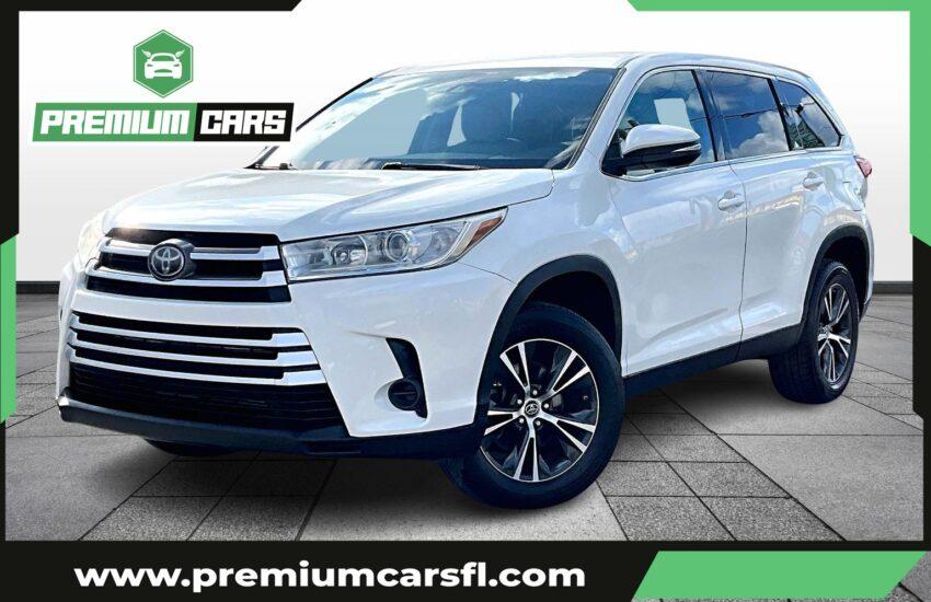 Toyota Highlander Le Sport Utility 4D - Thumbnail 2