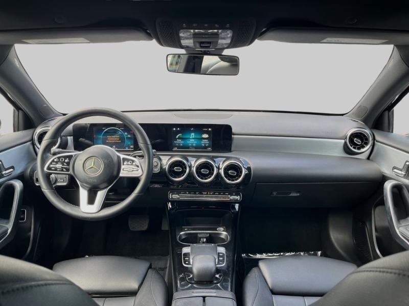 Mercedes-Benz A-Class A 220 - Thumbnail 15