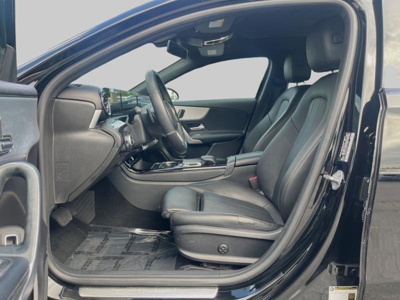 Mercedes-Benz A-Class A 220 - Thumbnail 11