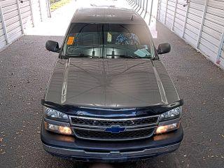 Chevrolet Silverado 1500 Extended Cab - Thumbnail 9