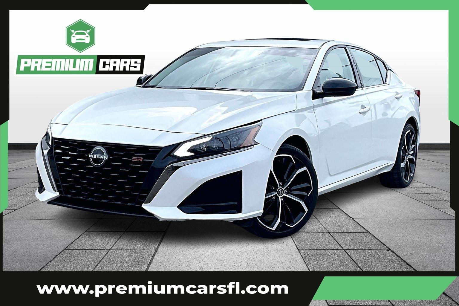 Nissan Altima 2.5 Sr Sedan 4D - View 1