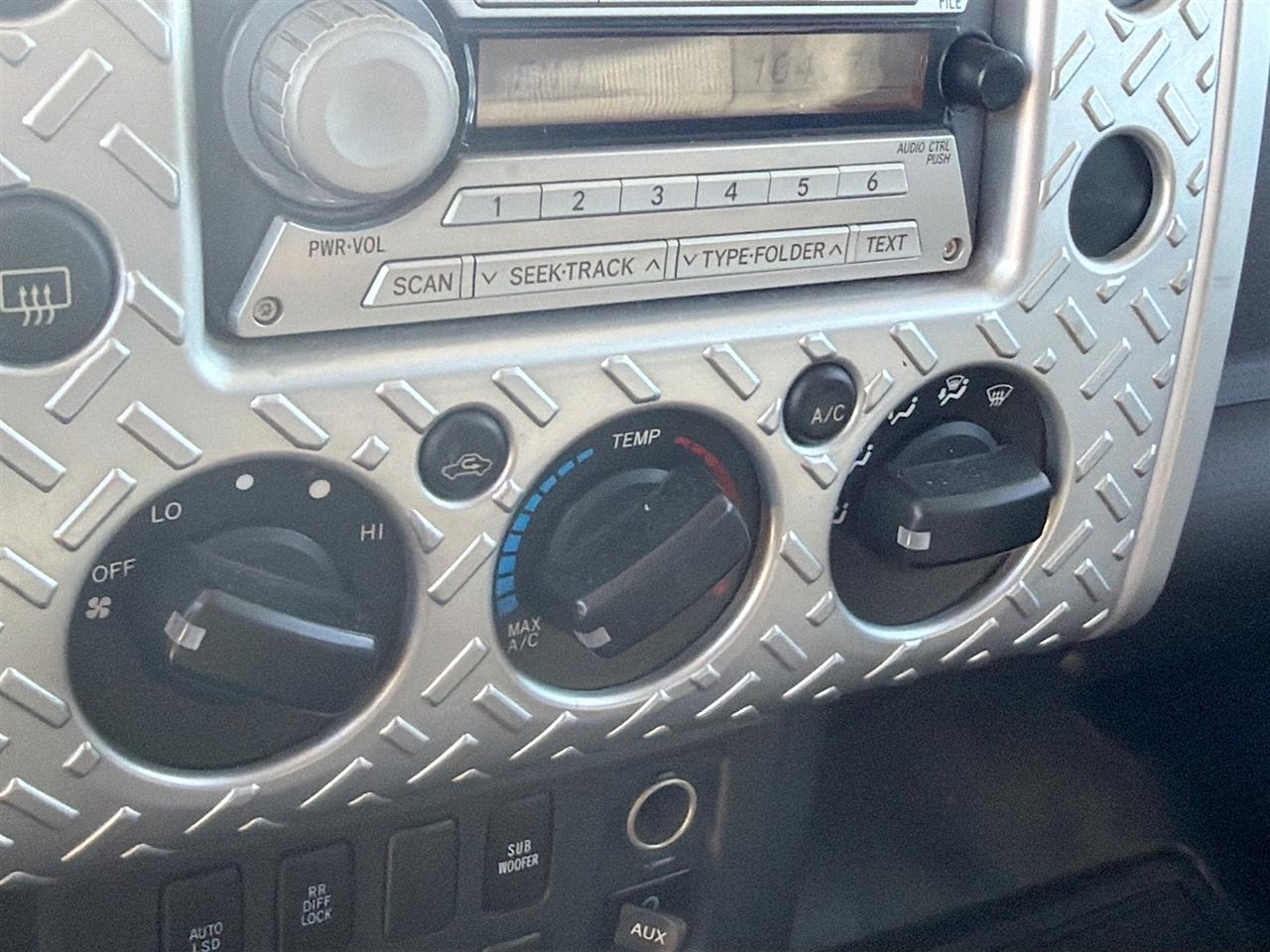 Toyota Fj Cruiser2Wd 4Dr Auto (Natl) - Thumbnail 14