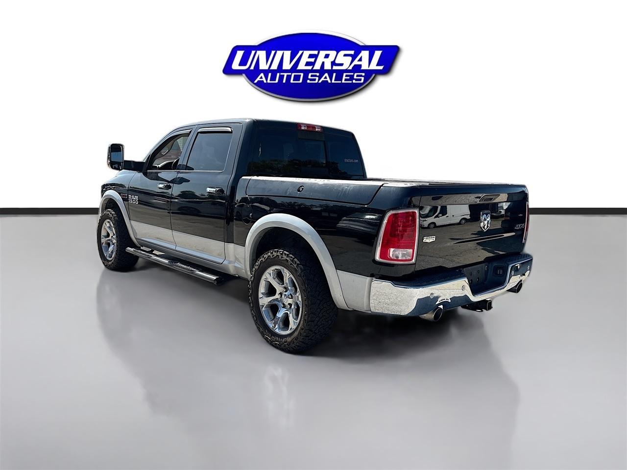 Ram 15004Wd Crew Cab 140.5" Laramie - Thumbnail 5