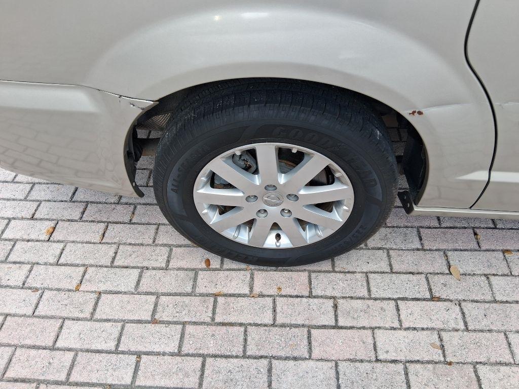 Chrysler Town & Country4Dr Wgn Touring - Thumbnail 8