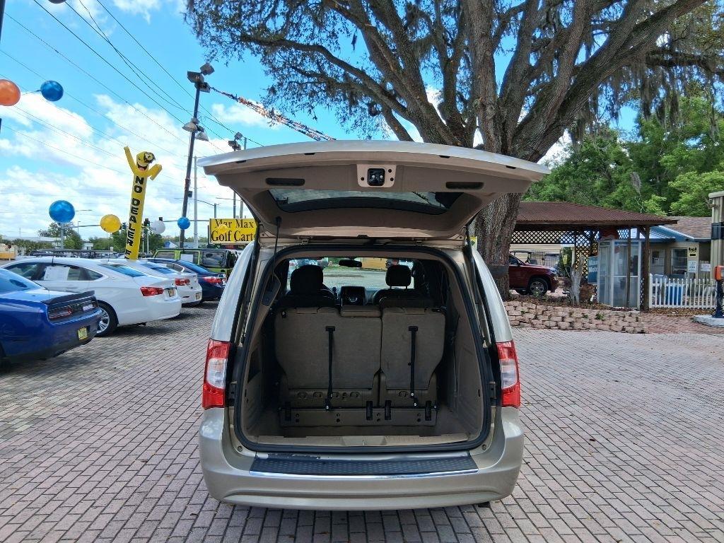 Chrysler Town & Country4Dr Wgn Touring - Thumbnail 6