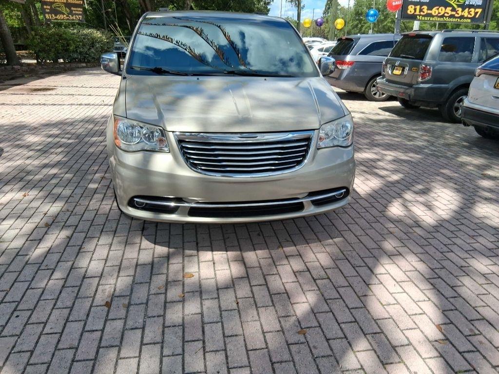 Chrysler Town & Country4Dr Wgn Touring - Thumbnail 3