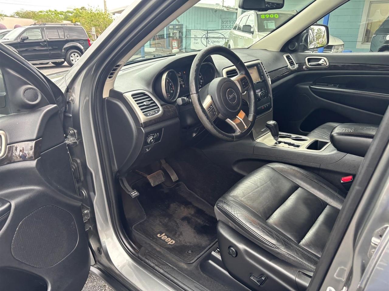 Jeep Grand Cherokee - Thumbnail 11