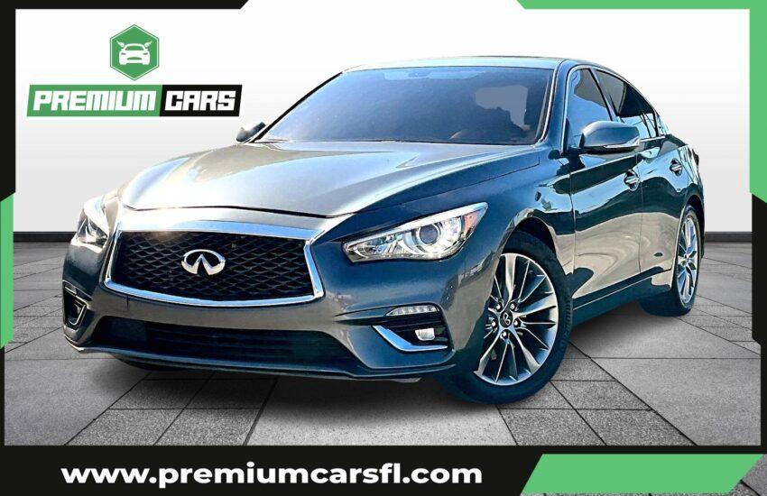 Infiniti Q50 3.0T Luxe Sedan 4D - Thumbnail 2