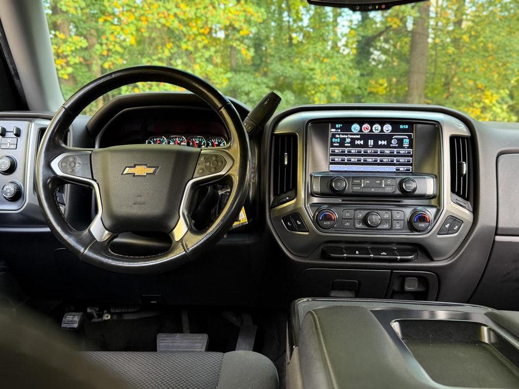 Chevrolet Silverado 1500 V8 4X4 - Thumbnail 12