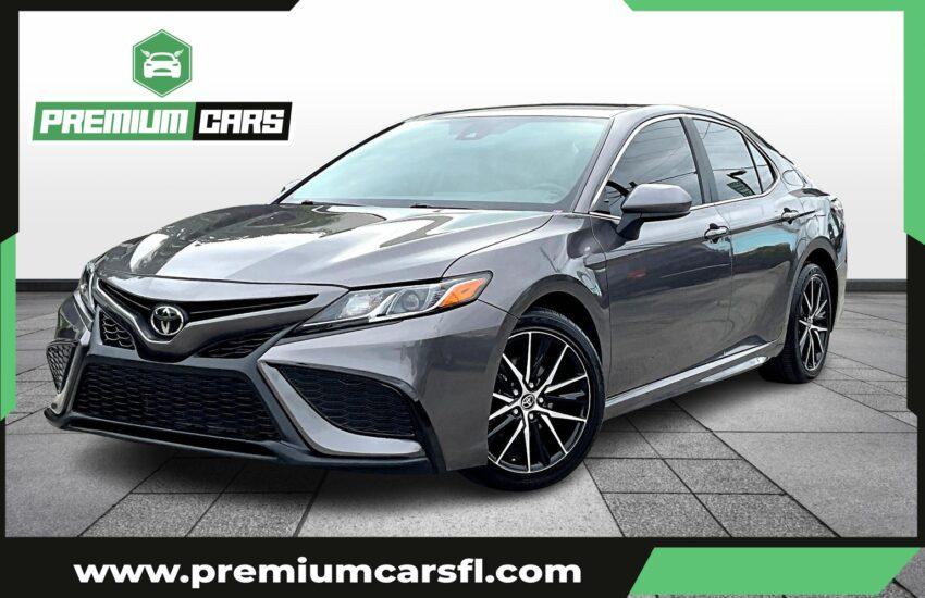 Toyota Camry Se Sedan 4D - Thumbnail 2