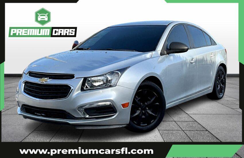 Chevrolet Cruze Ls Sedan 4D - Thumbnail 2