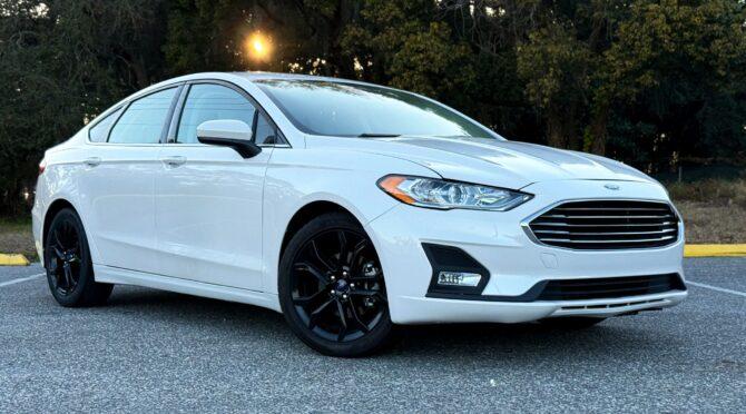 Hyundai Tucson Limited Sport Utility 4D - Thumbnail 6