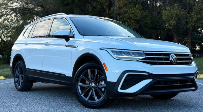 Hyundai Tucson Limited Sport Utility 4D - Thumbnail 3